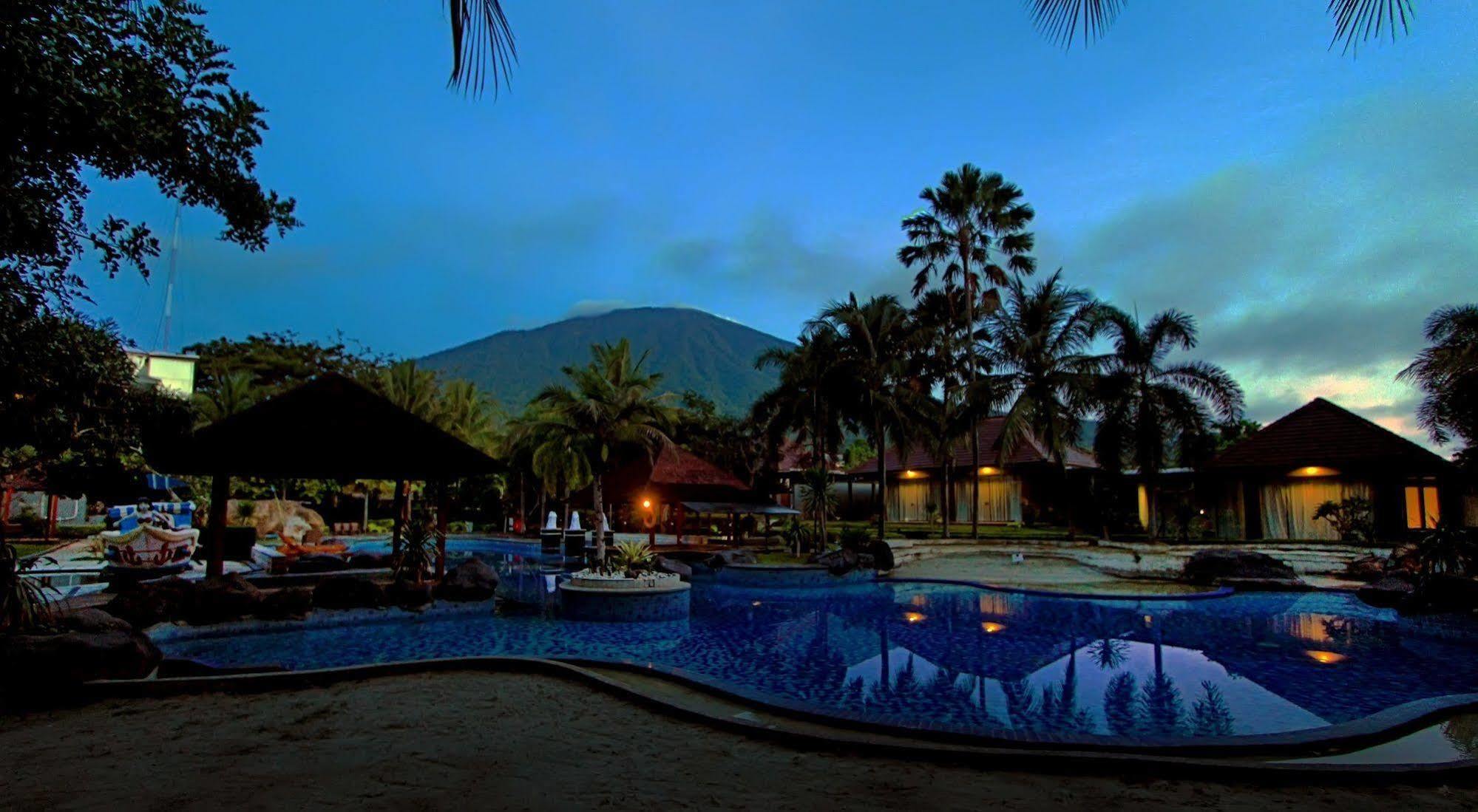 Bela International Hotel & Conventionternate Esterno foto