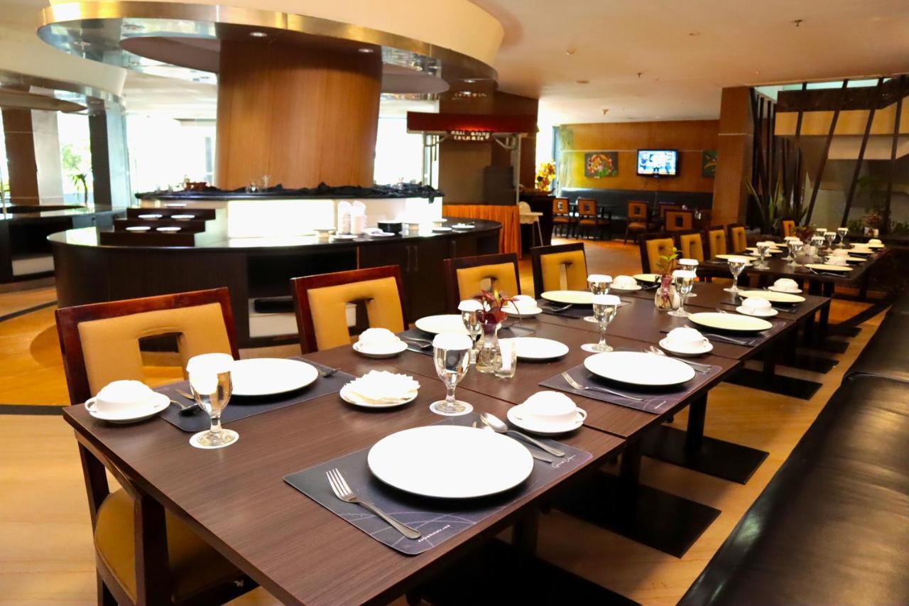 Bela International Hotel & Conventionternate Esterno foto