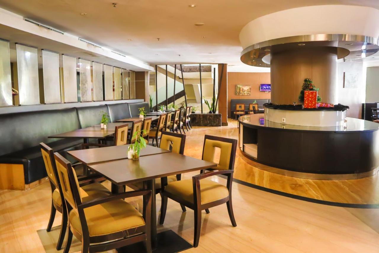 Bela International Hotel & Conventionternate Esterno foto