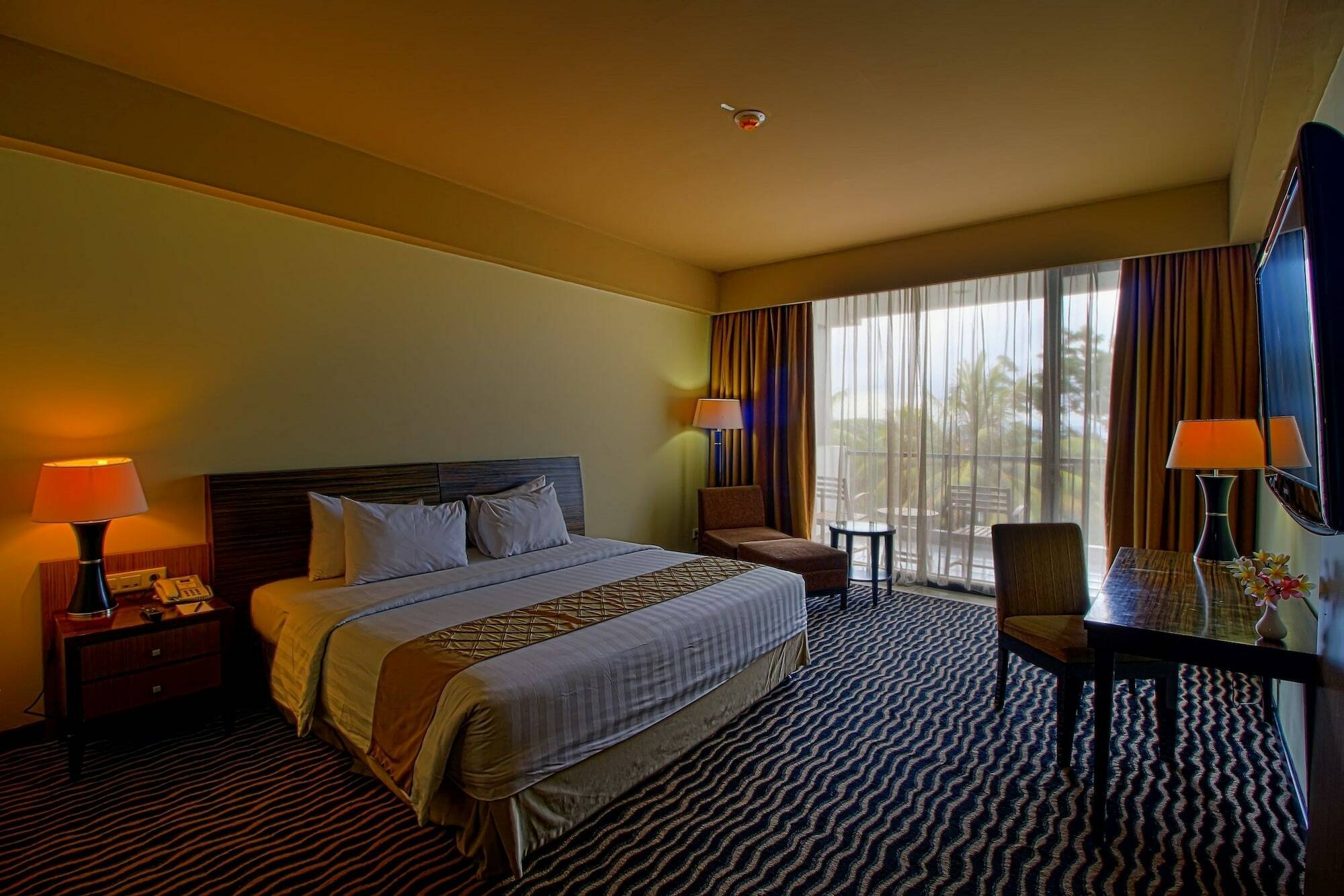 Bela International Hotel & Conventionternate Esterno foto