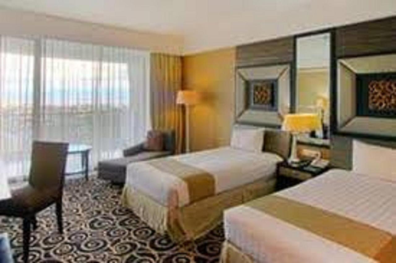 Bela International Hotel & Conventionternate Esterno foto